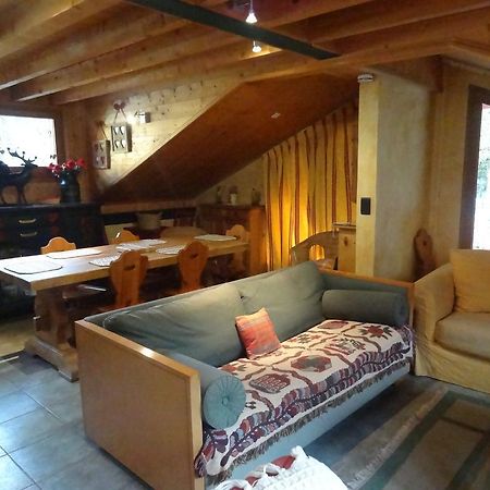 Les Néreïdes Studios et Appartements Brides Les Bains Esterno foto