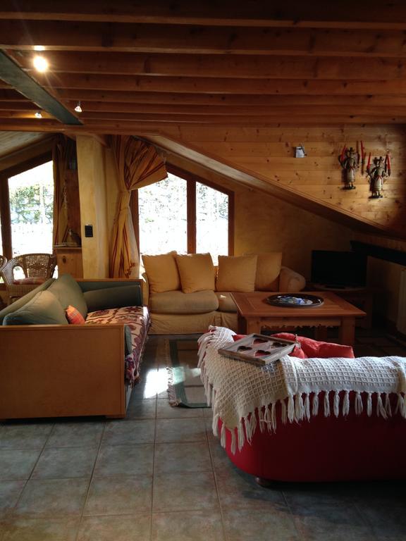 Les Néreïdes Studios et Appartements Brides Les Bains Esterno foto