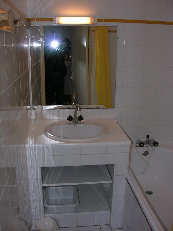 Les Néreïdes Studios et Appartements Brides Les Bains Esterno foto